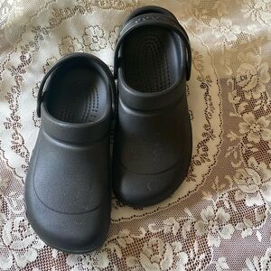 Black unisex crocs size 9
